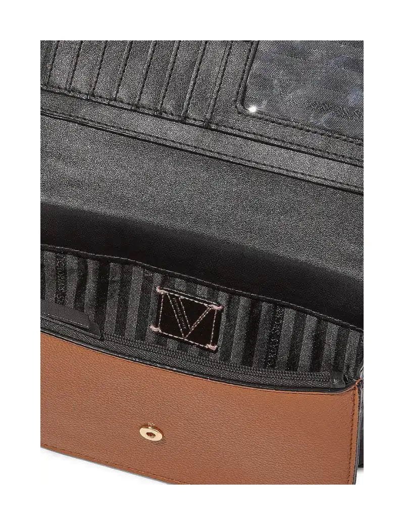 Billetera Victoria's secret negro marrón