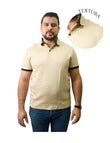 Camisa tipo polo beige con figuras